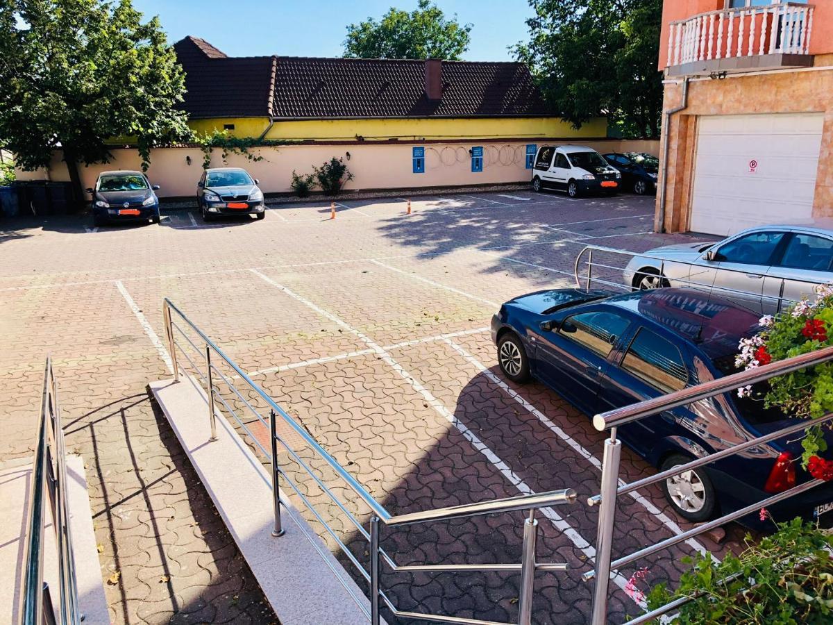 Pensiune Roua 2 Arad Exterior photo